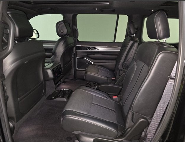 2022 Jeep Wagoneer Series II Carbide