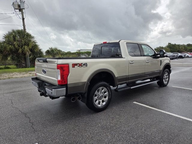 2017 Ford Super Duty F-250 SRW Lariat
