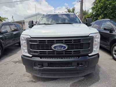 2025 Ford Super Duty F-250 SRW Base