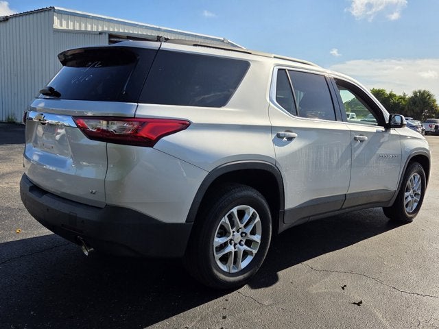 2021 Chevrolet Traverse LT Cloth