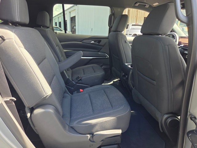 2025 Chevrolet Traverse FWD LT