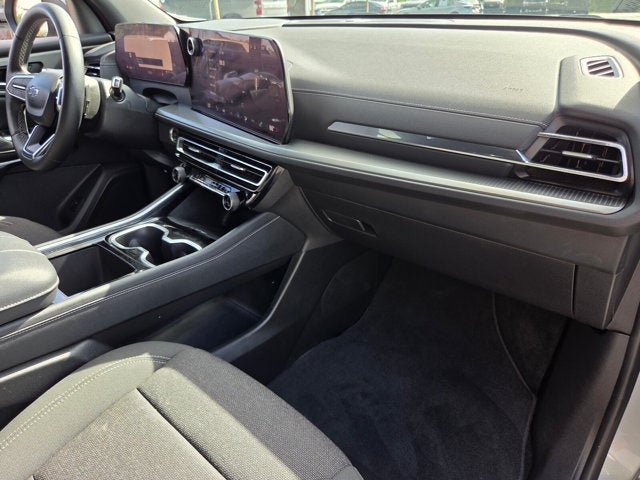 2025 Chevrolet Traverse FWD LT