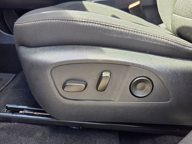 2025 Chevrolet Traverse FWD LT