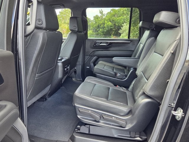 2025 Chevrolet Suburban LT