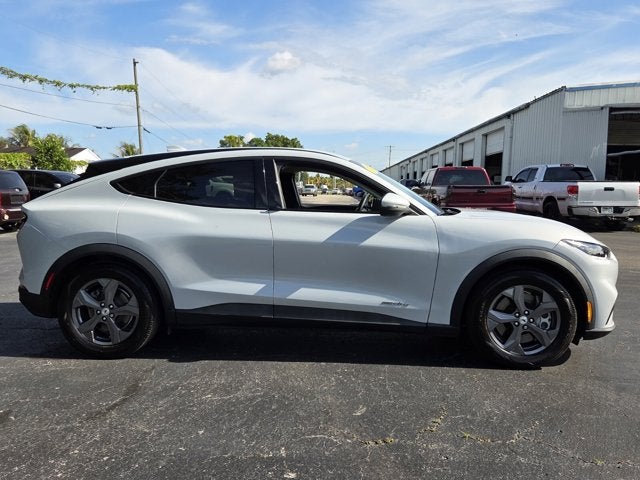 2022 Ford Mustang Mach-E Select