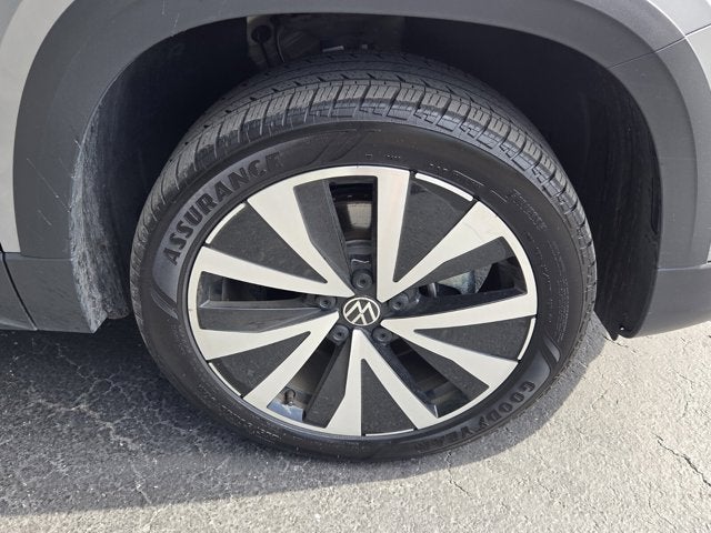 2024 Volkswagen Taos SE