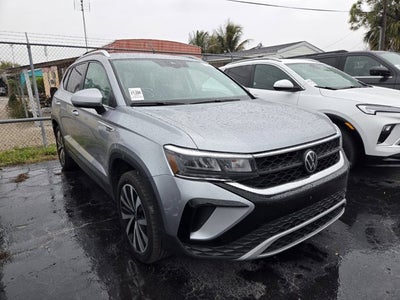 2024 Volkswagen Taos SE