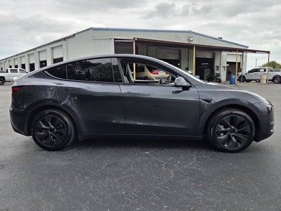 2024 Tesla Model Y Base