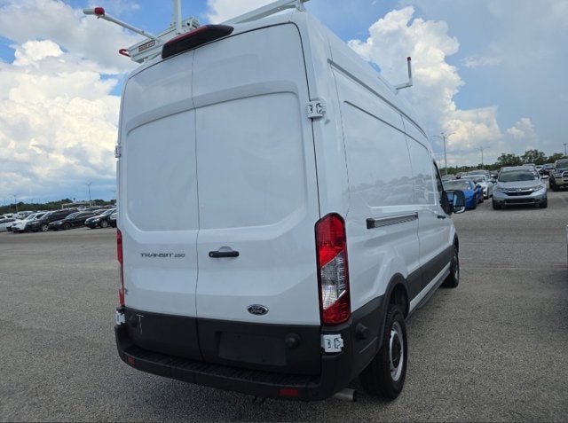 2024 Ford Transit Cargo Van T-250 148" Hi Rf 9070 GVWR RWD