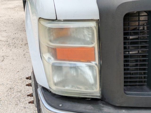 2009 Ford Super Duty F-350 DRW XL