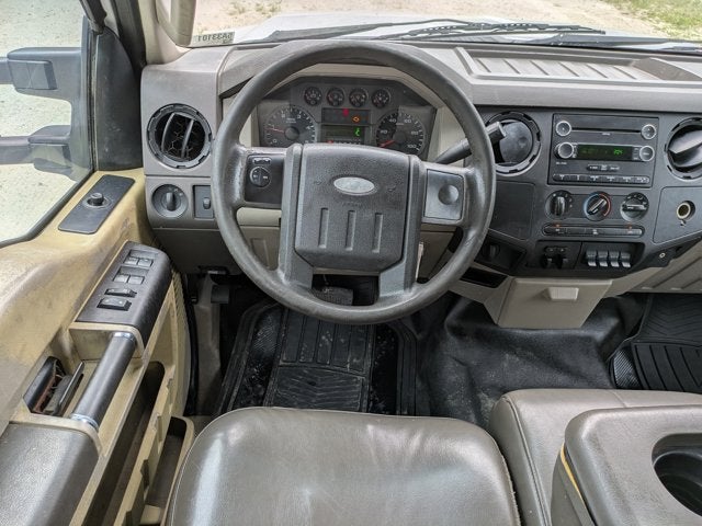 2009 Ford Super Duty F-350 DRW XL
