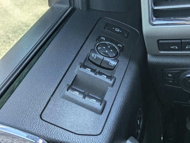 2017 Ford Super Duty F-250 SRW Lariat