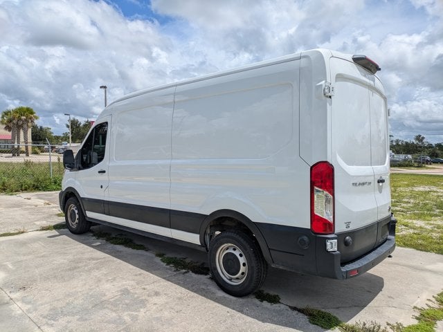 2024 Ford Transit Cargo Van T-250 148" Med Rf 9070 GVWR RWD