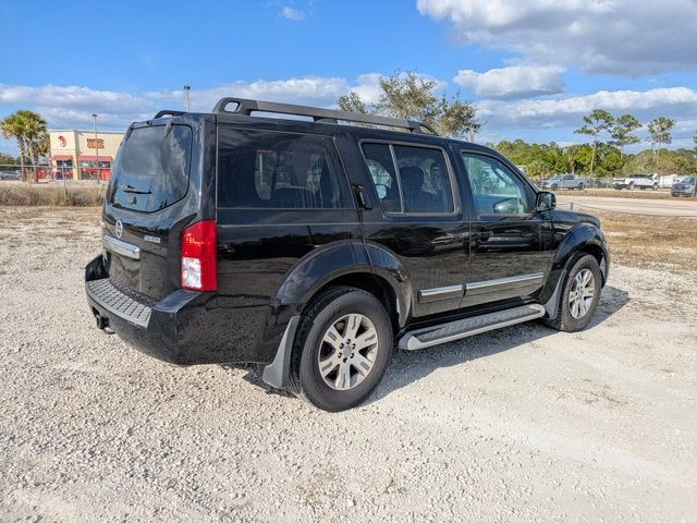 2011 Nissan Pathfinder Silver