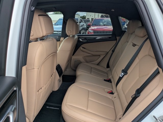 2021 Porsche Macan 4c