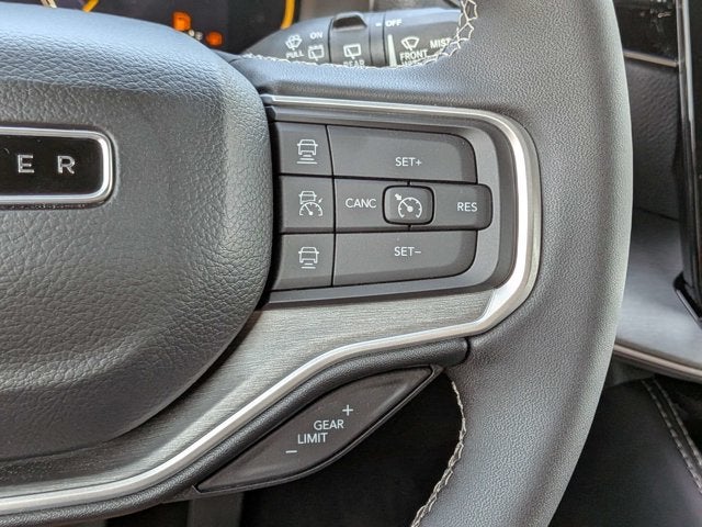 2025 Jeep Wagoneer 4WD