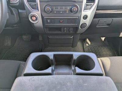 2017 Nissan Titan SV