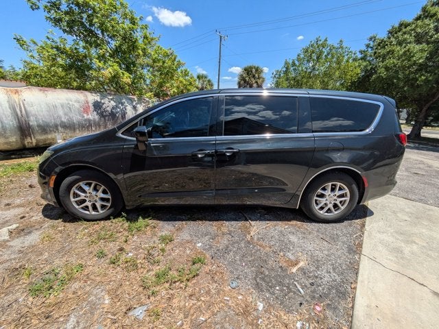 2017 Chrysler Pacifica Touring
