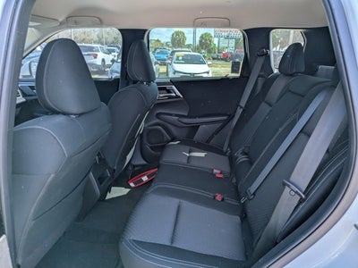 2022 Mitsubishi Outlander ES