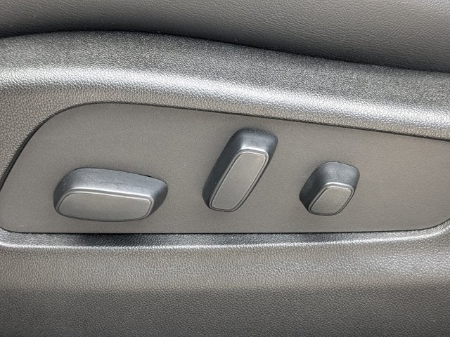 2023 Cadillac XT4 FWD Premium Luxury