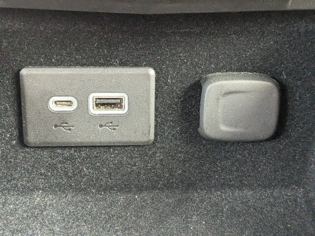 2023 Cadillac XT4 FWD Premium Luxury