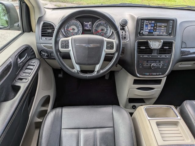 2015 Chrysler Town & Country Touring