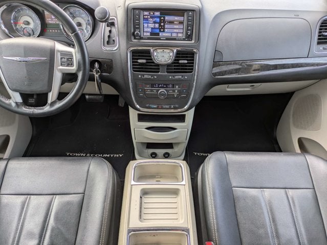 2015 Chrysler Town & Country Touring