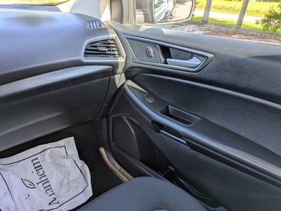 2020 Ford Edge SE
