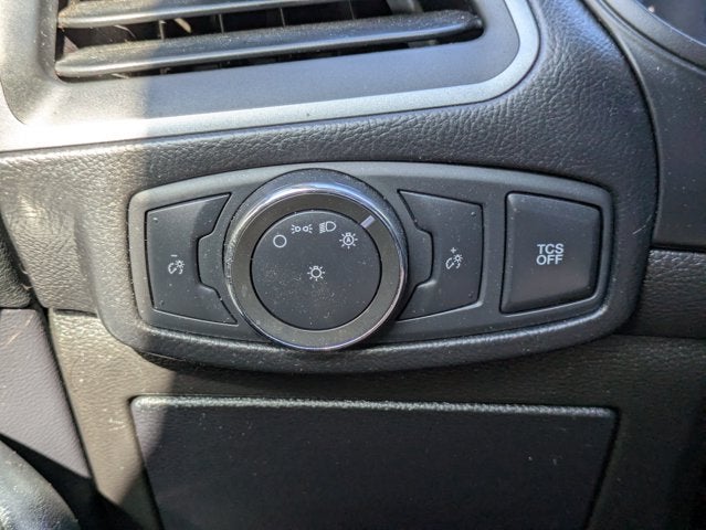 2020 Ford Edge SE