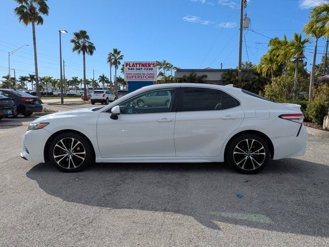 2020 Toyota Camry SE