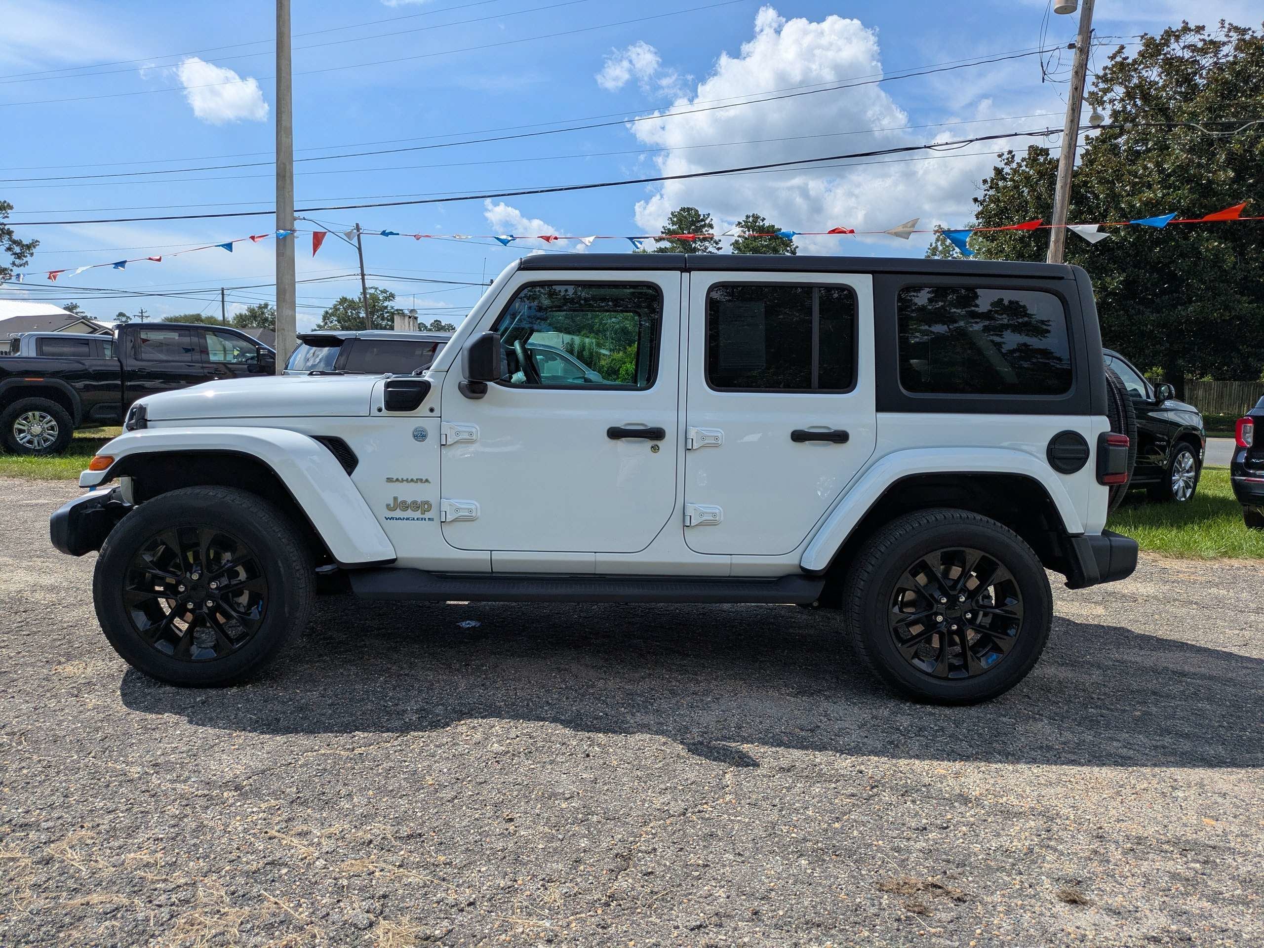 2023 Jeep Wrangler 4xe Sahara 4x4