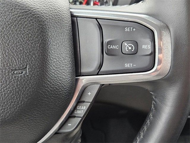 2022 RAM 1500 Laramie Crew Cab 4x4 5'7" Box