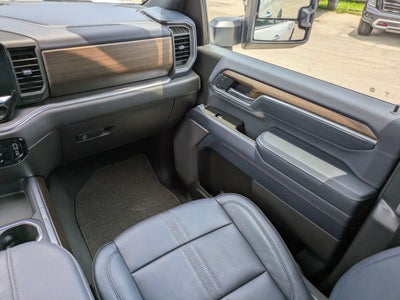2025 Chevrolet Silverado 3500 HD High Country