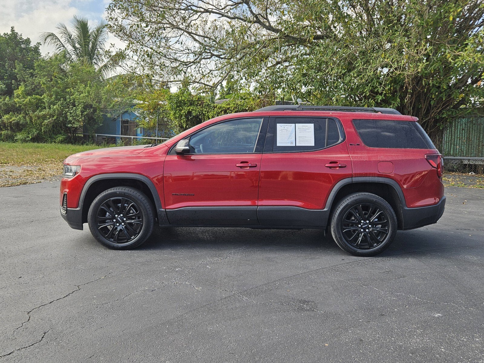 2022 GMC Acadia SLE
