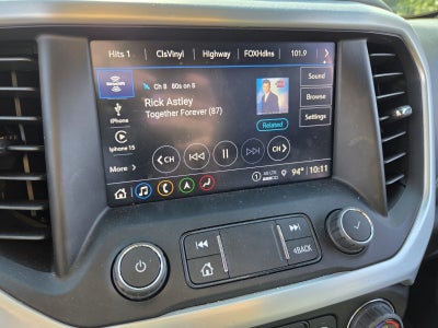 2023 GMC Acadia SLT