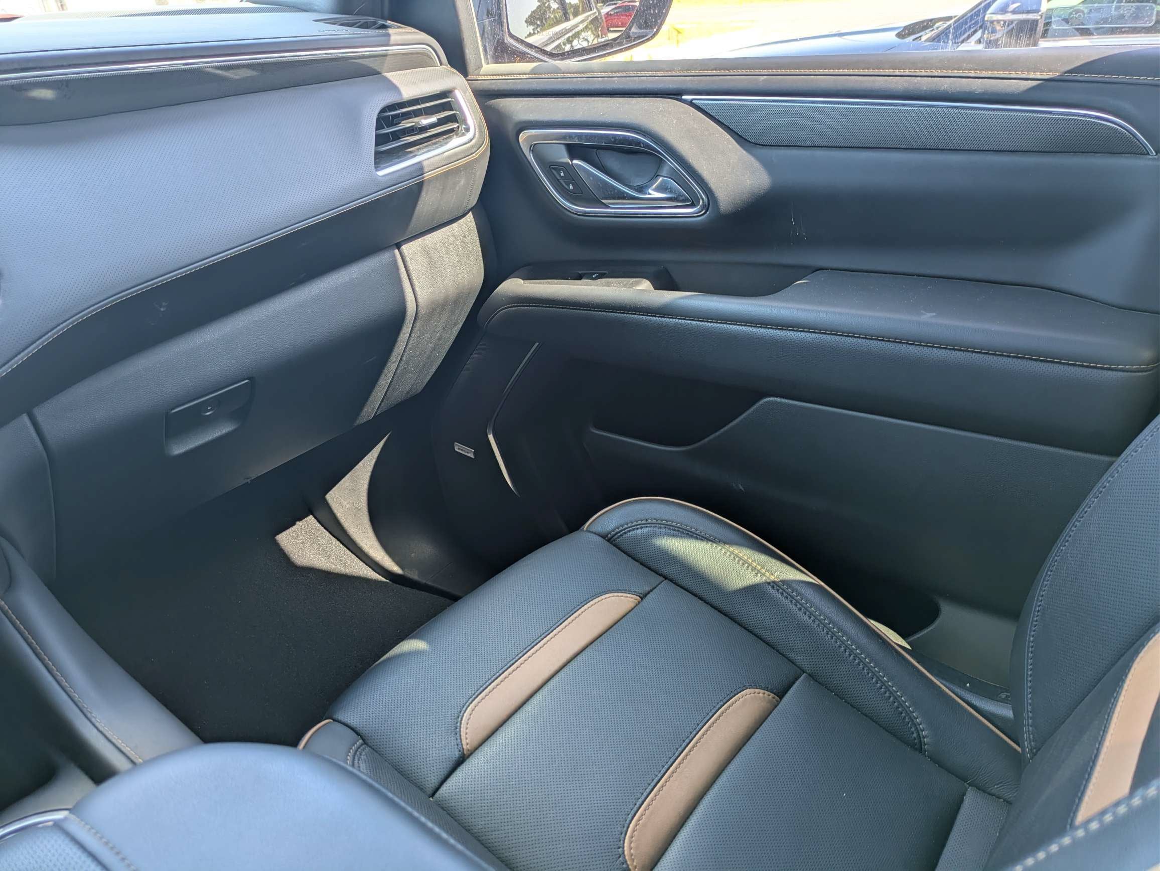 2023 GMC Yukon XL AT4