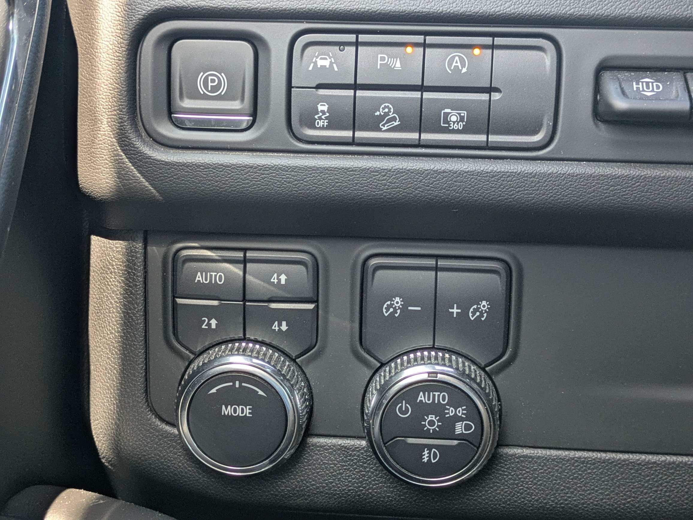 2023 GMC Yukon XL AT4