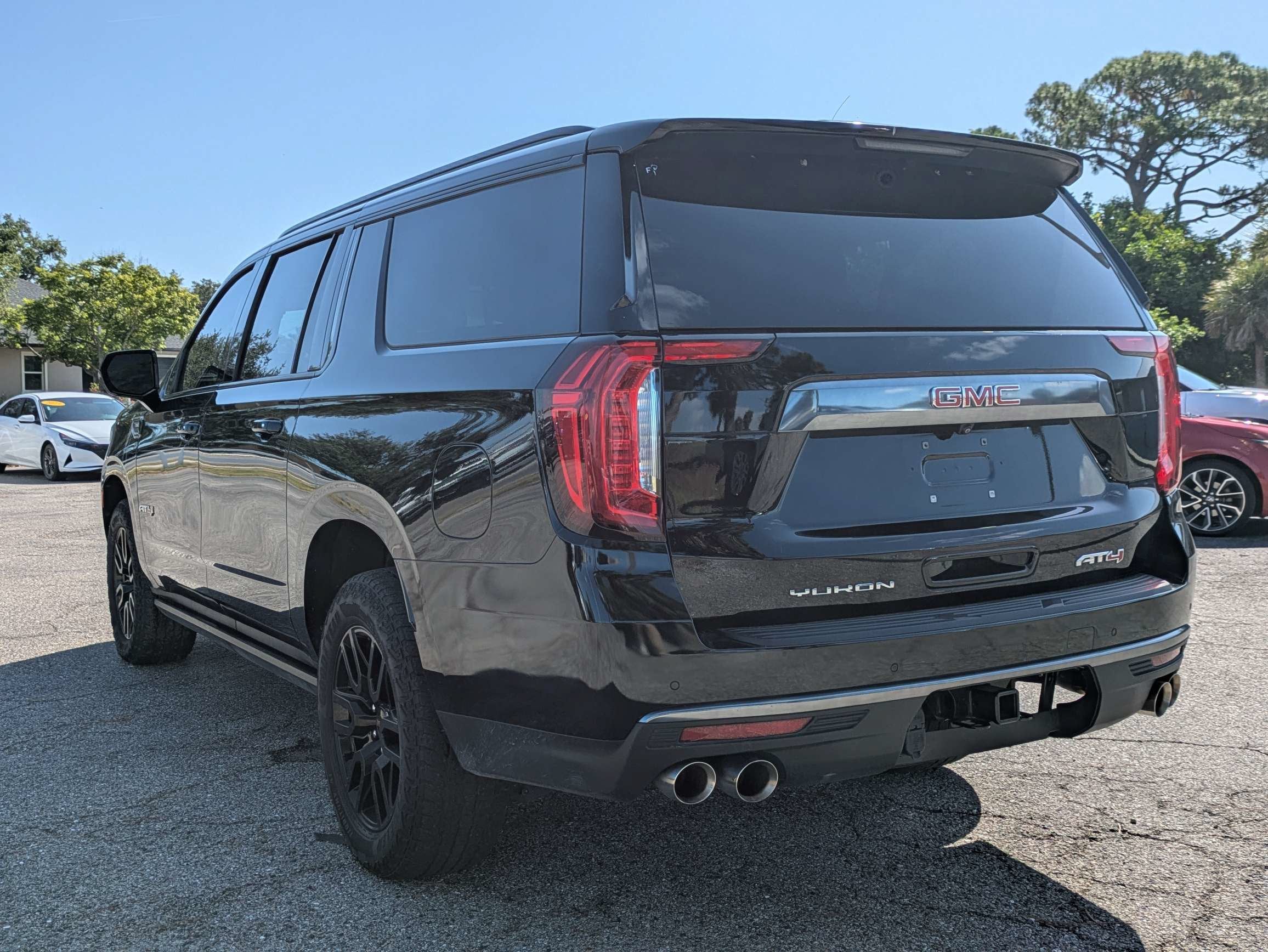 2023 GMC Yukon XL AT4