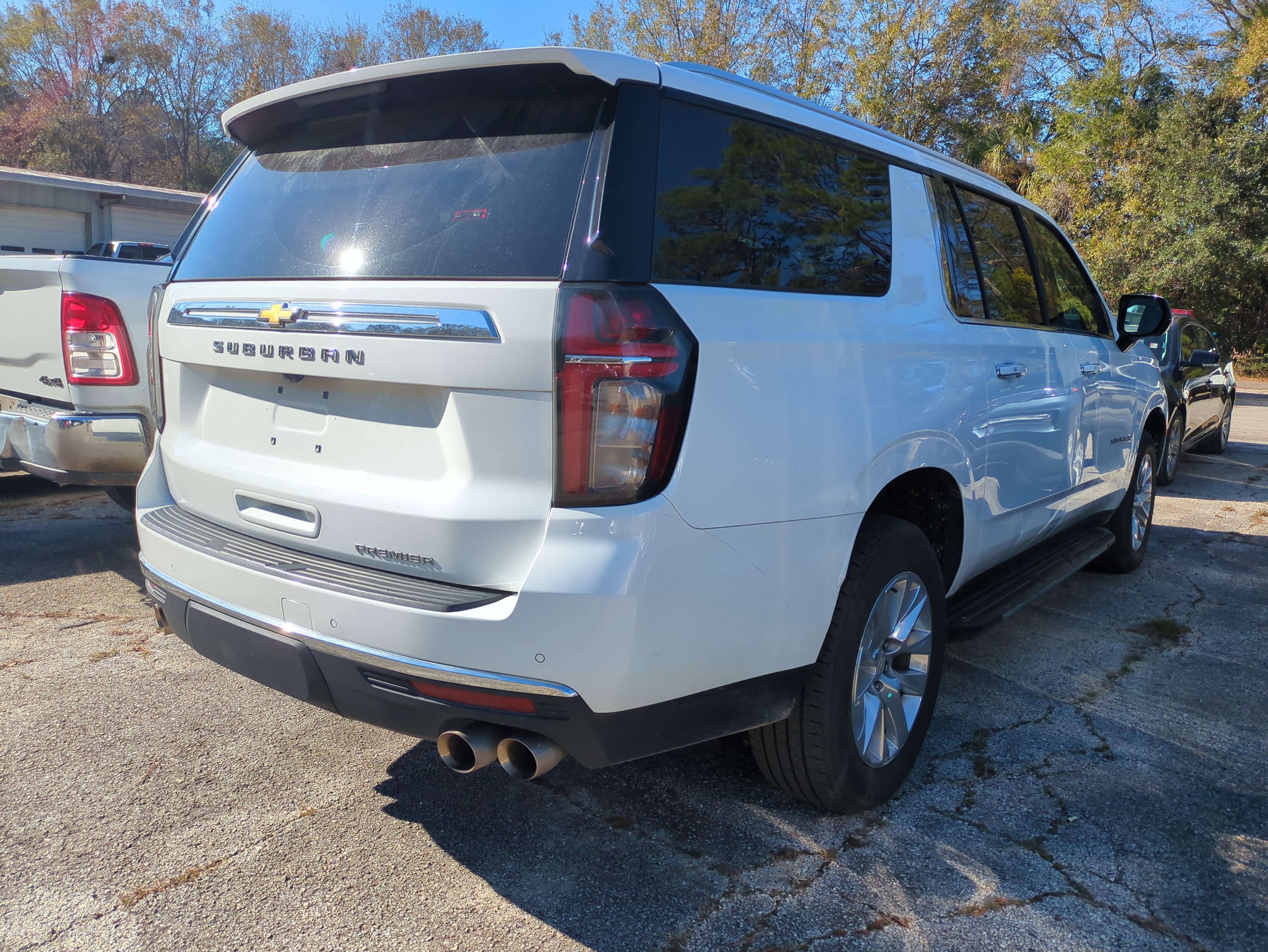 2023 Chevrolet Suburban Premier