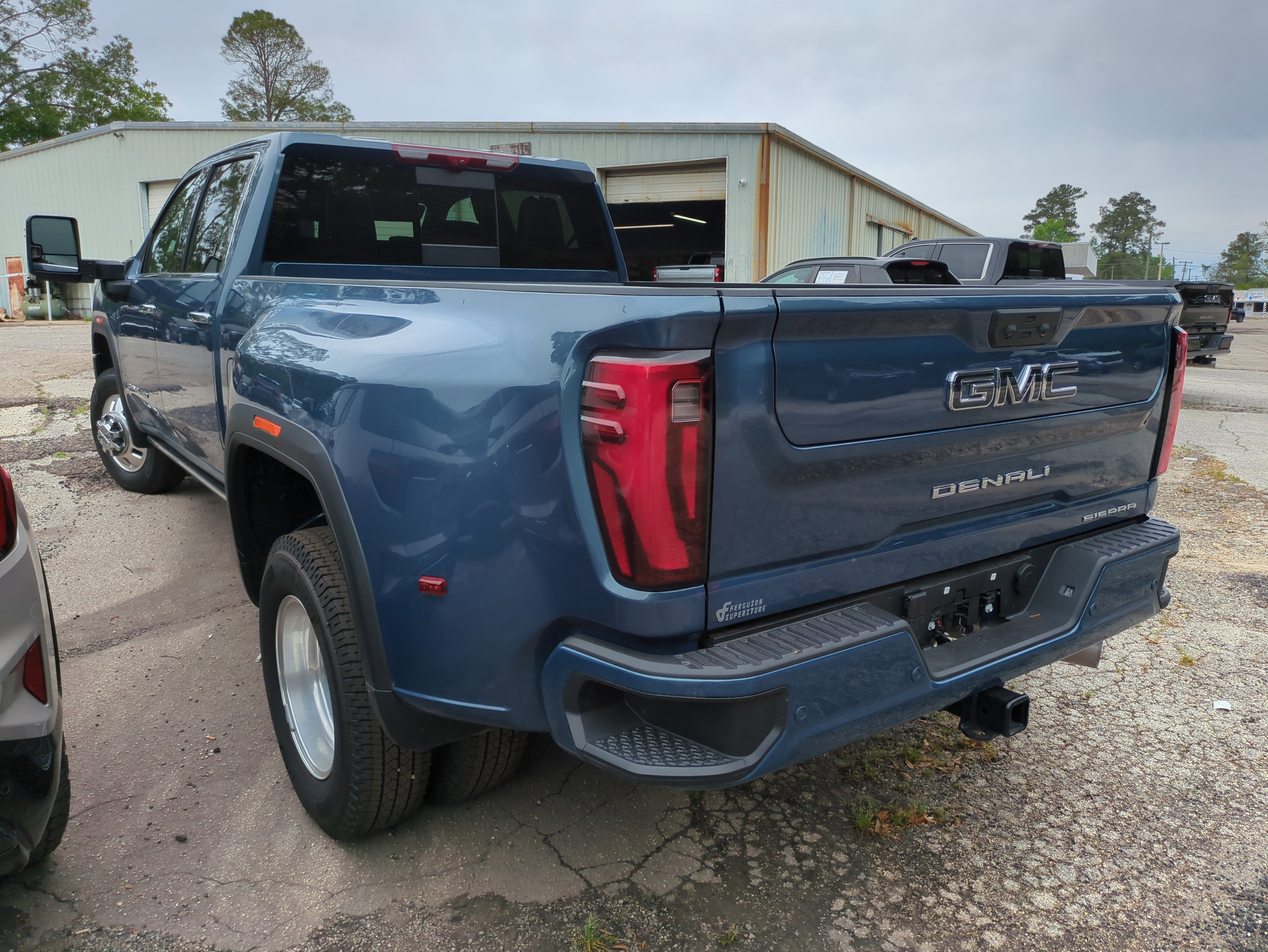 2026 GMC Sierra 3500 HD Denali Ultimate DRW
