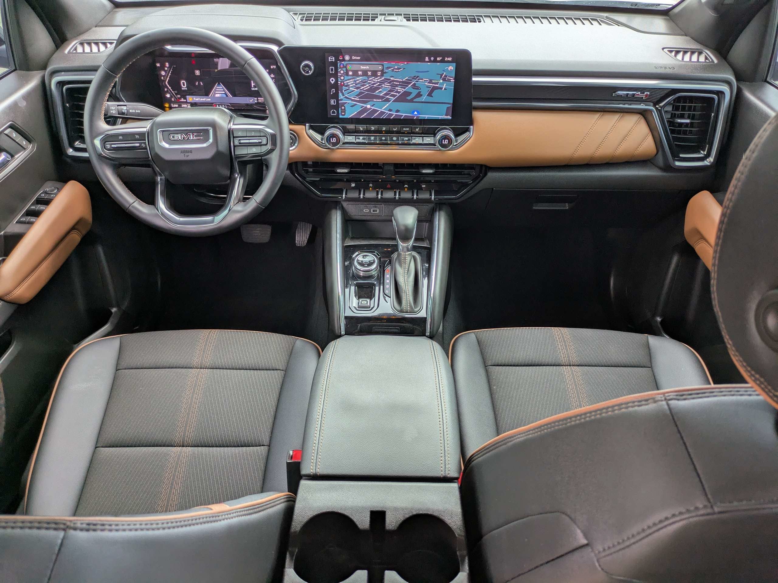 2025 GMC Canyon AT4