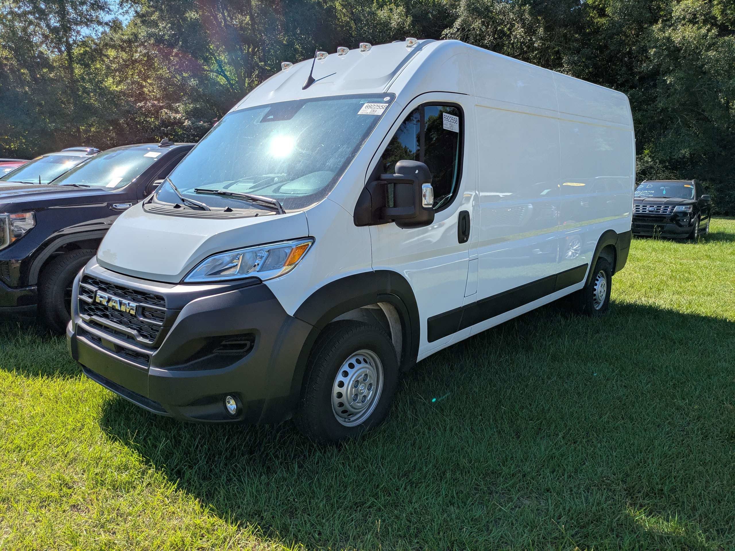 2026 RAM ProMaster Cargo Van Tradesman