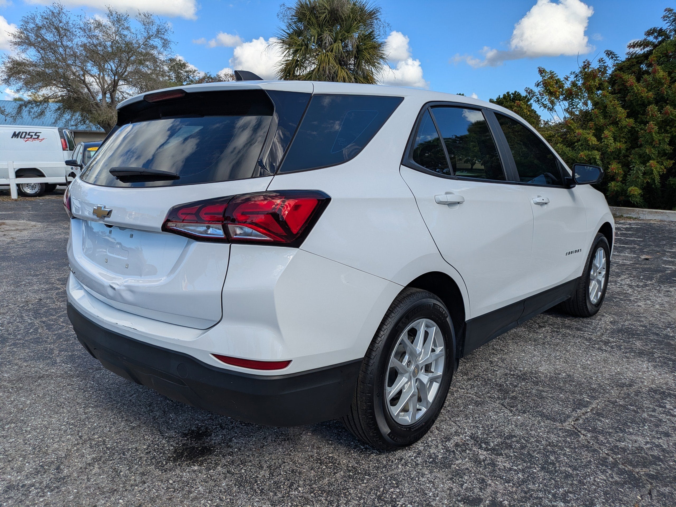 2023 Chevrolet Equinox LS