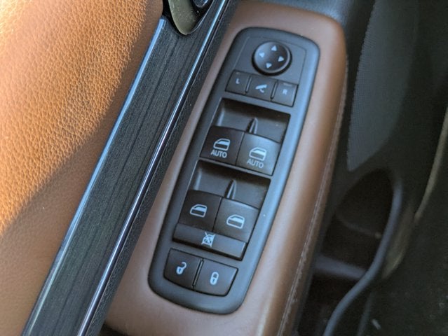 2020 Jeep Grand Cherokee Overland