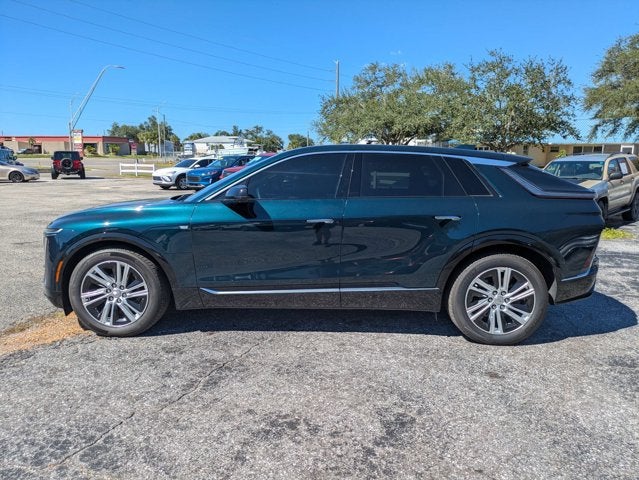 2024 Cadillac LYRIQ Tech