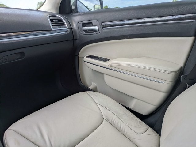 2015 Chrysler 300 Limited