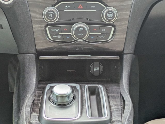 2015 Chrysler 300 Limited