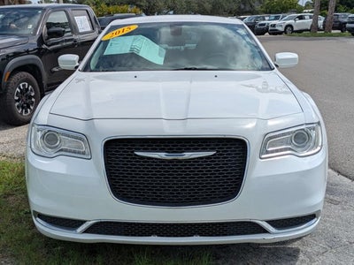 2015 Chrysler 300 Limited