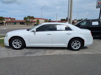2015 Chrysler 300 Limited