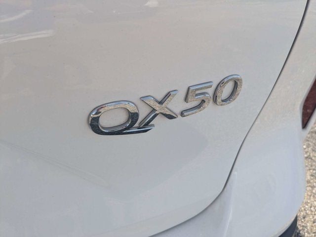 2023 INFINITI QX50 LUXE